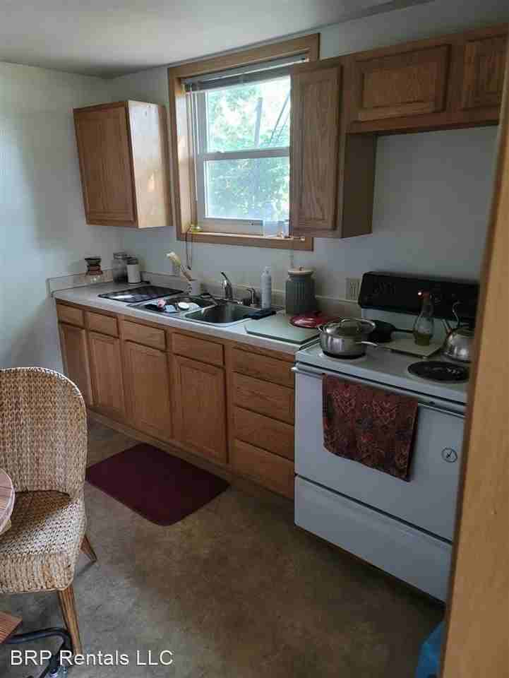 518 W Benton - Photo 3 of 7