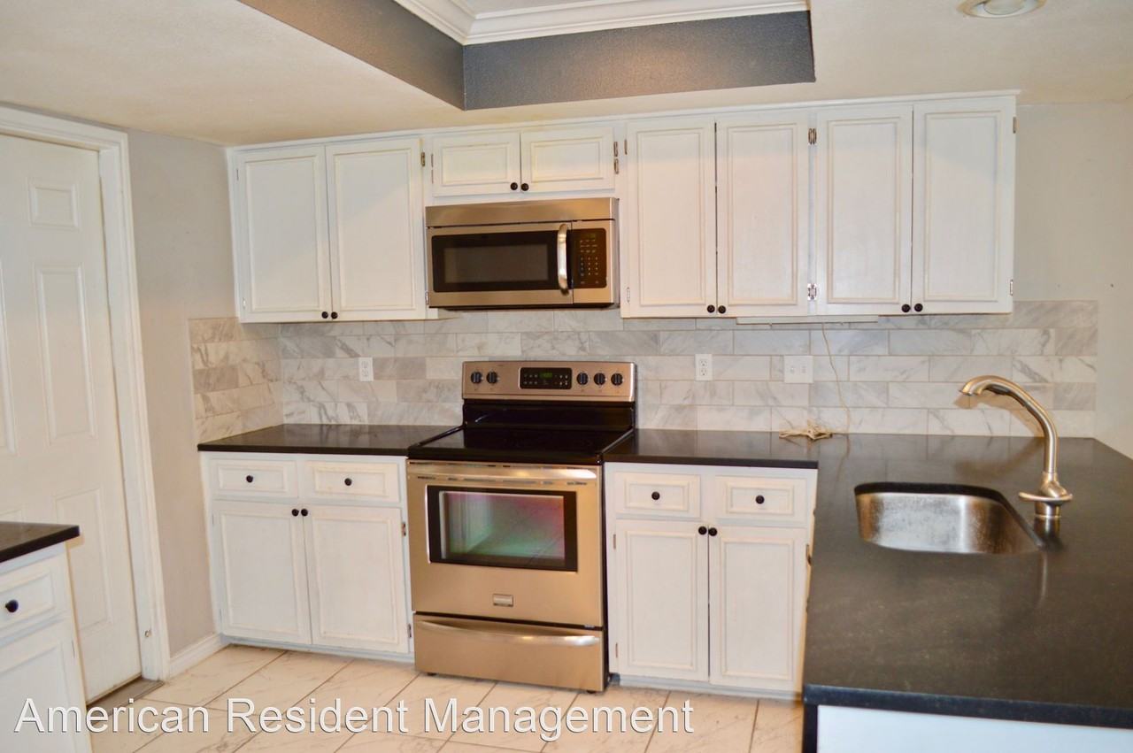 14613 Hook Dr - Photo 3 of 25