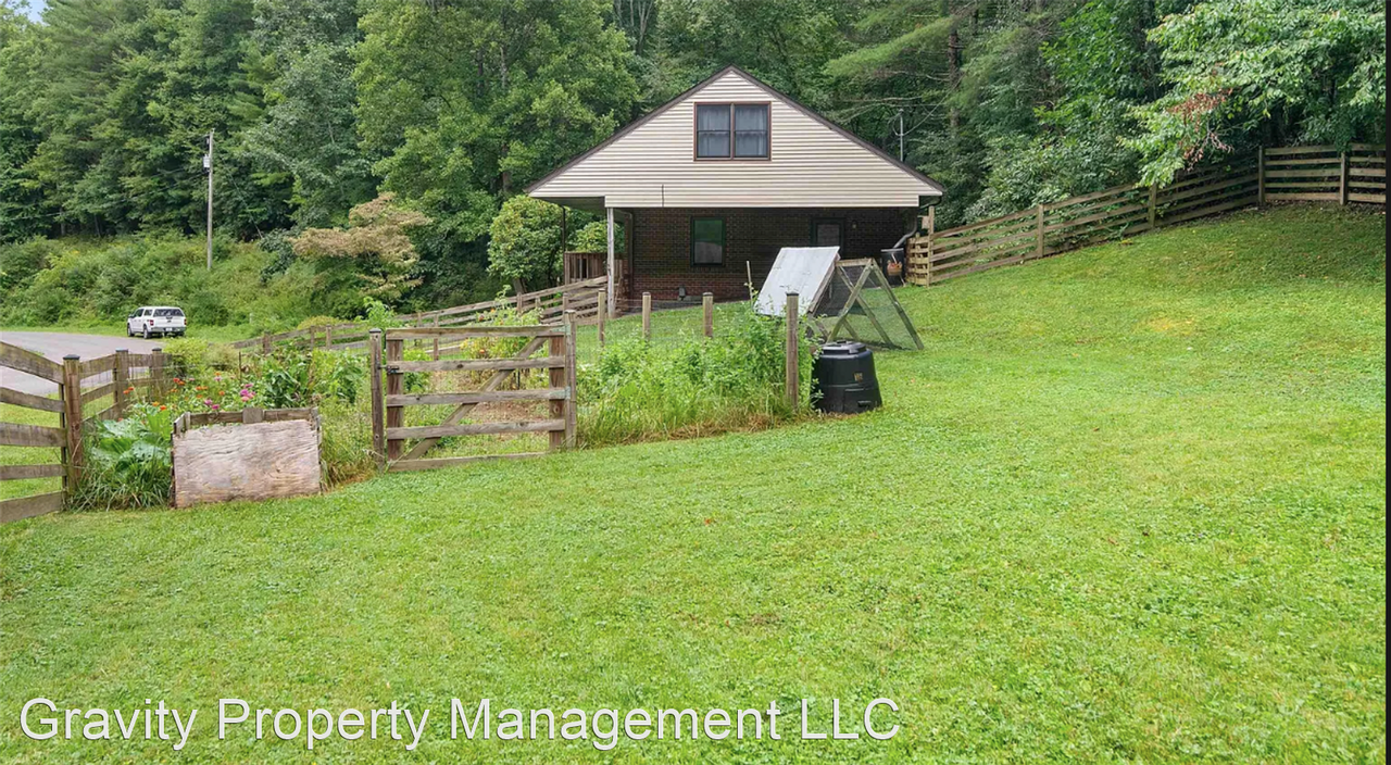 367 Camp Creek Rd Nw - Photo 2 of 17