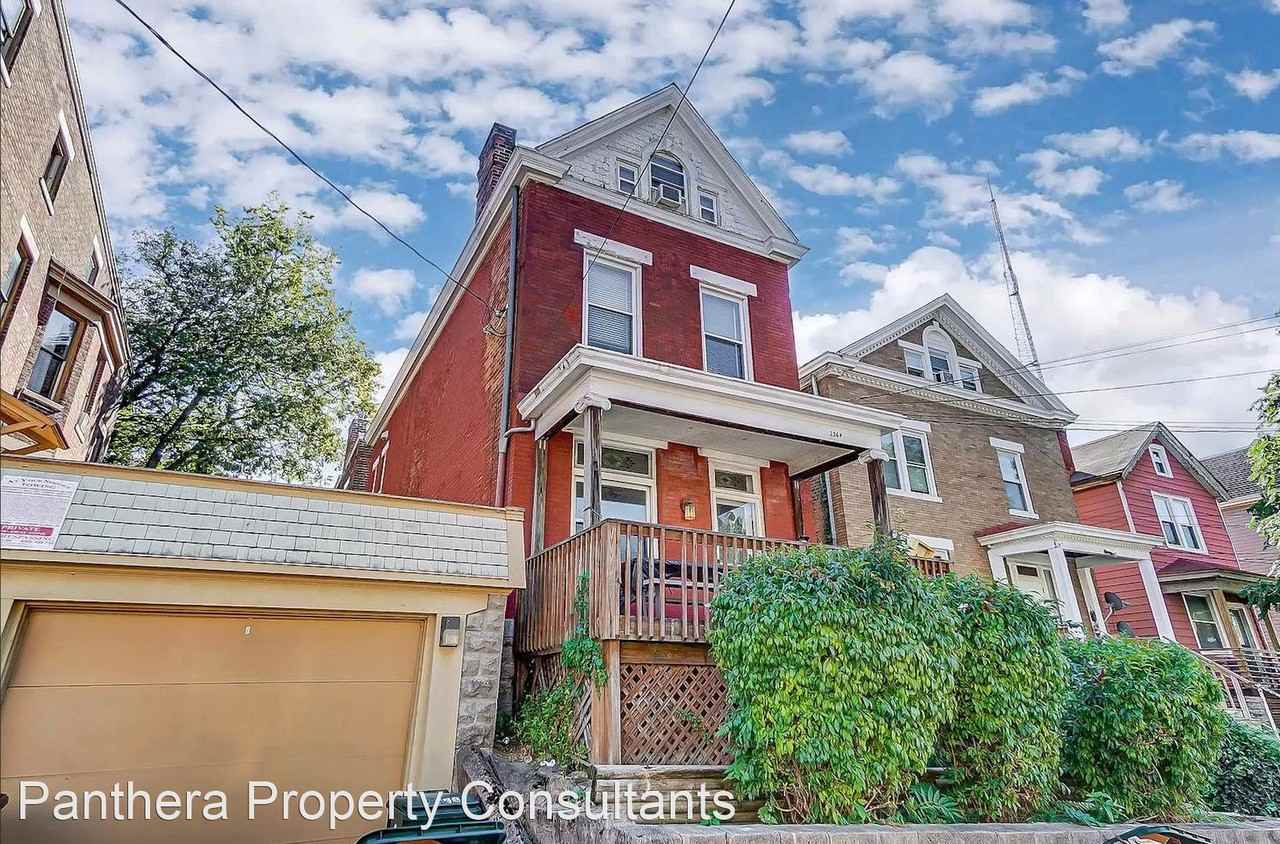 2364 Victor St - Photo 2 of 44