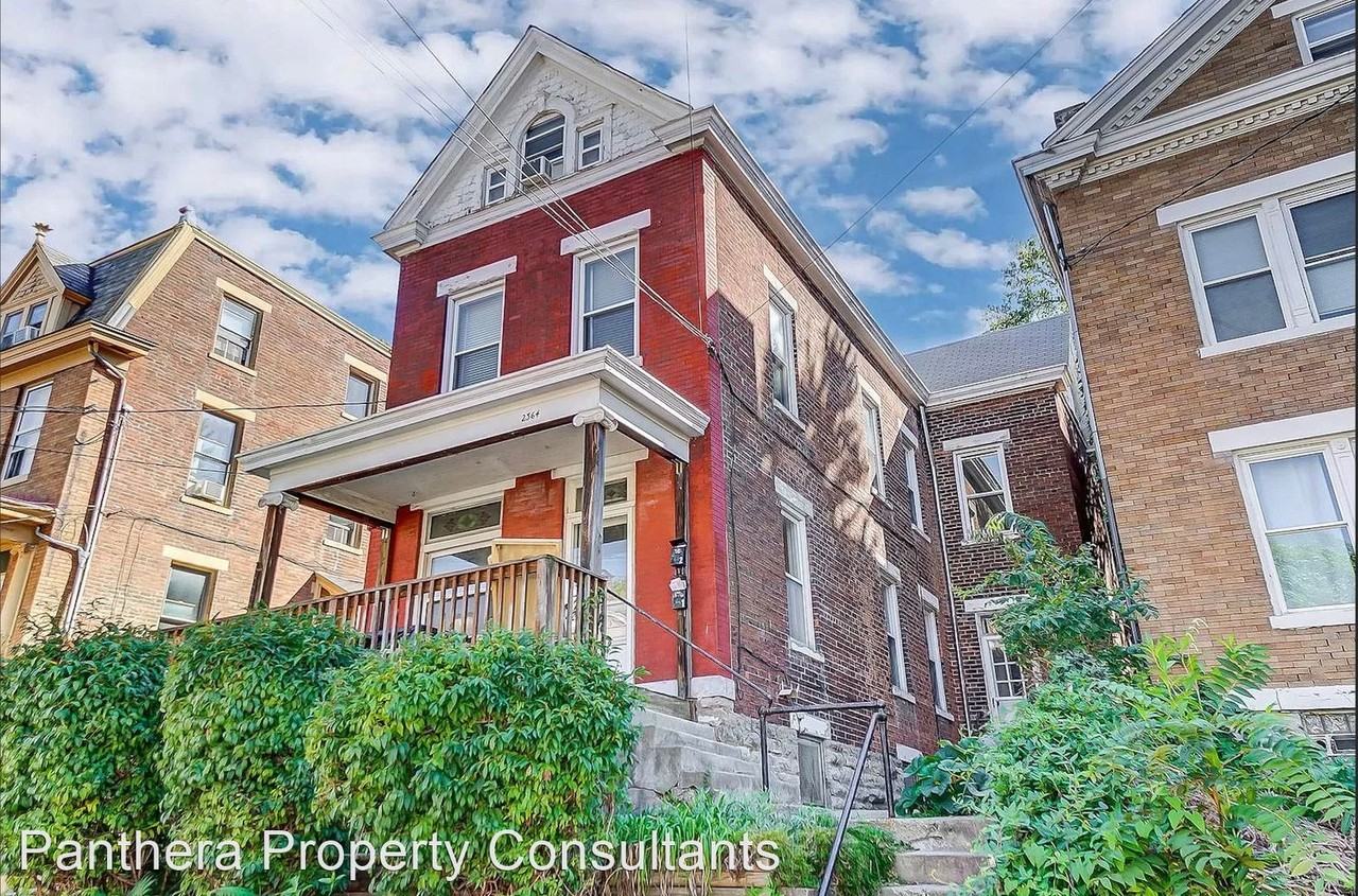 2364 Victor St - Photo 3 of 44