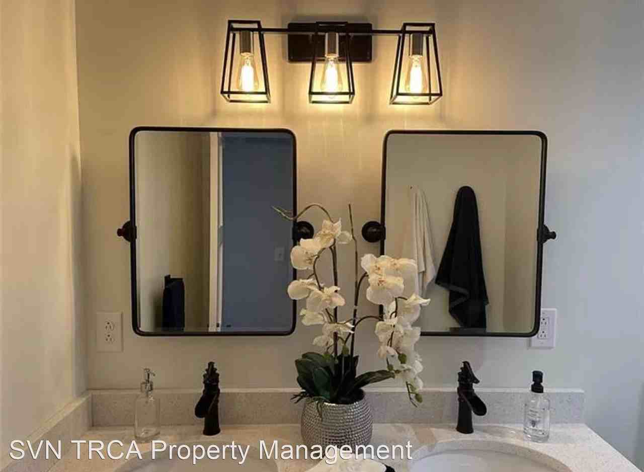 5309 Wickliff St - Photo 2 of 14