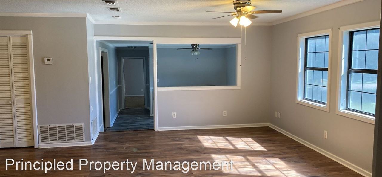 1012 Tina St - Photo 2 of 17
