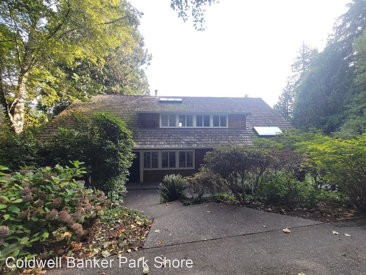 11121 122nd Ave Nw - Photo 2 of 45