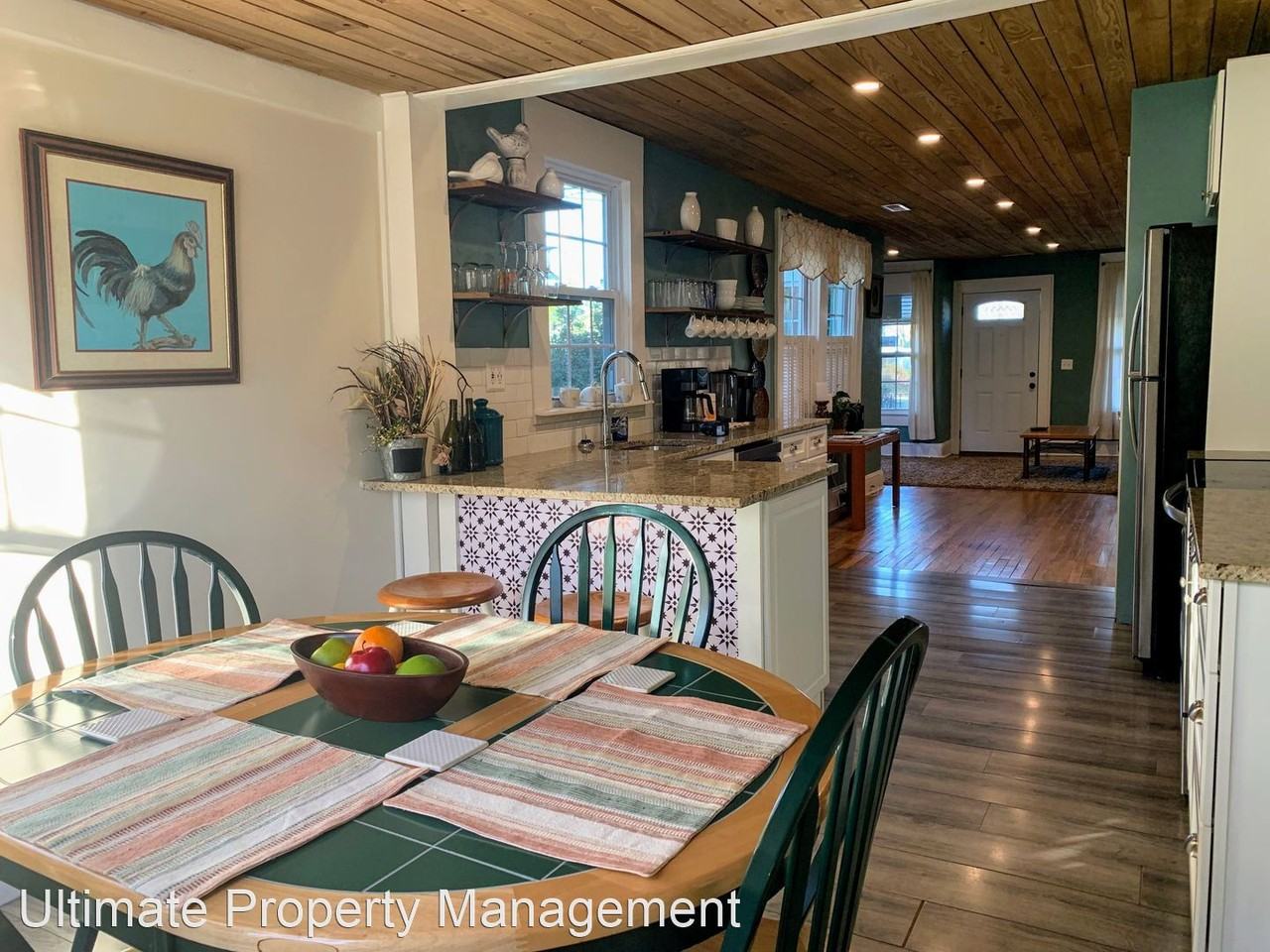 1546 41st St - Photo 3 of 22