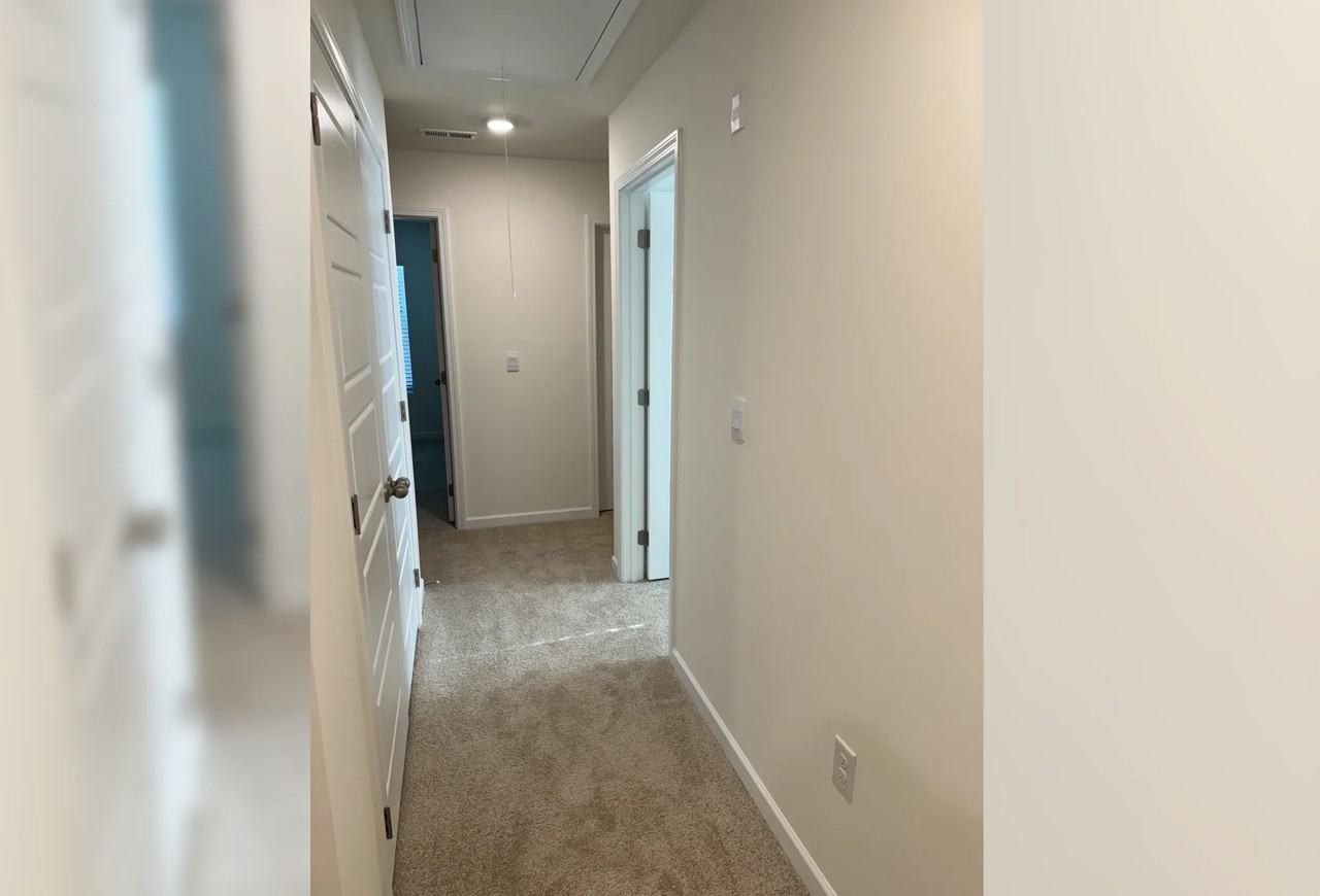 2390 Sugarloaf Pkwy - Photo 3 of 17