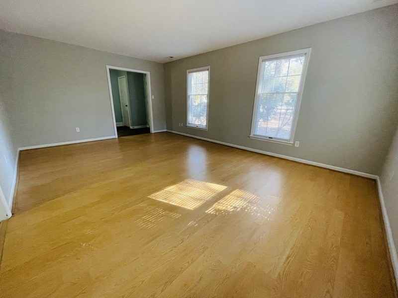 1312 John Kirk Dr - Photo 3 of 24