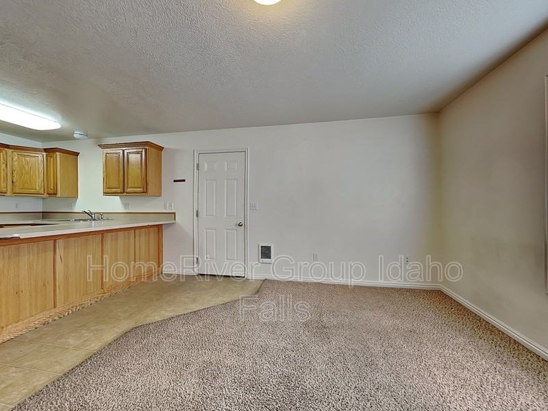 1350 Midway Ave #1 - Photo 6 of 14