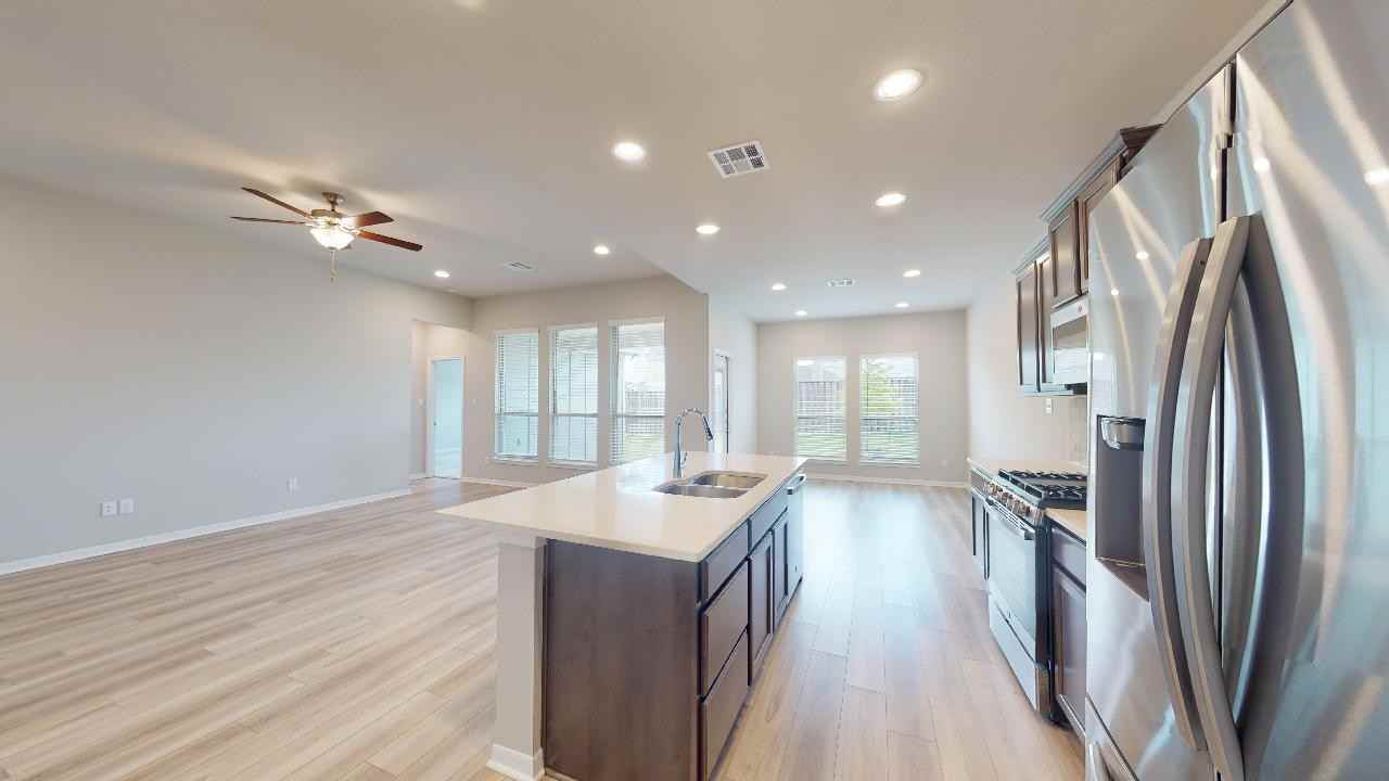 6335 Spartan Dr - Photo 2 of 47