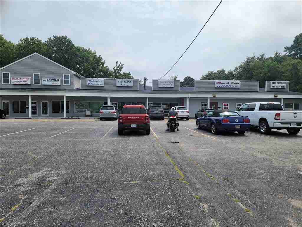 339 E Bayview Blvd #B - Photo 2 of 13