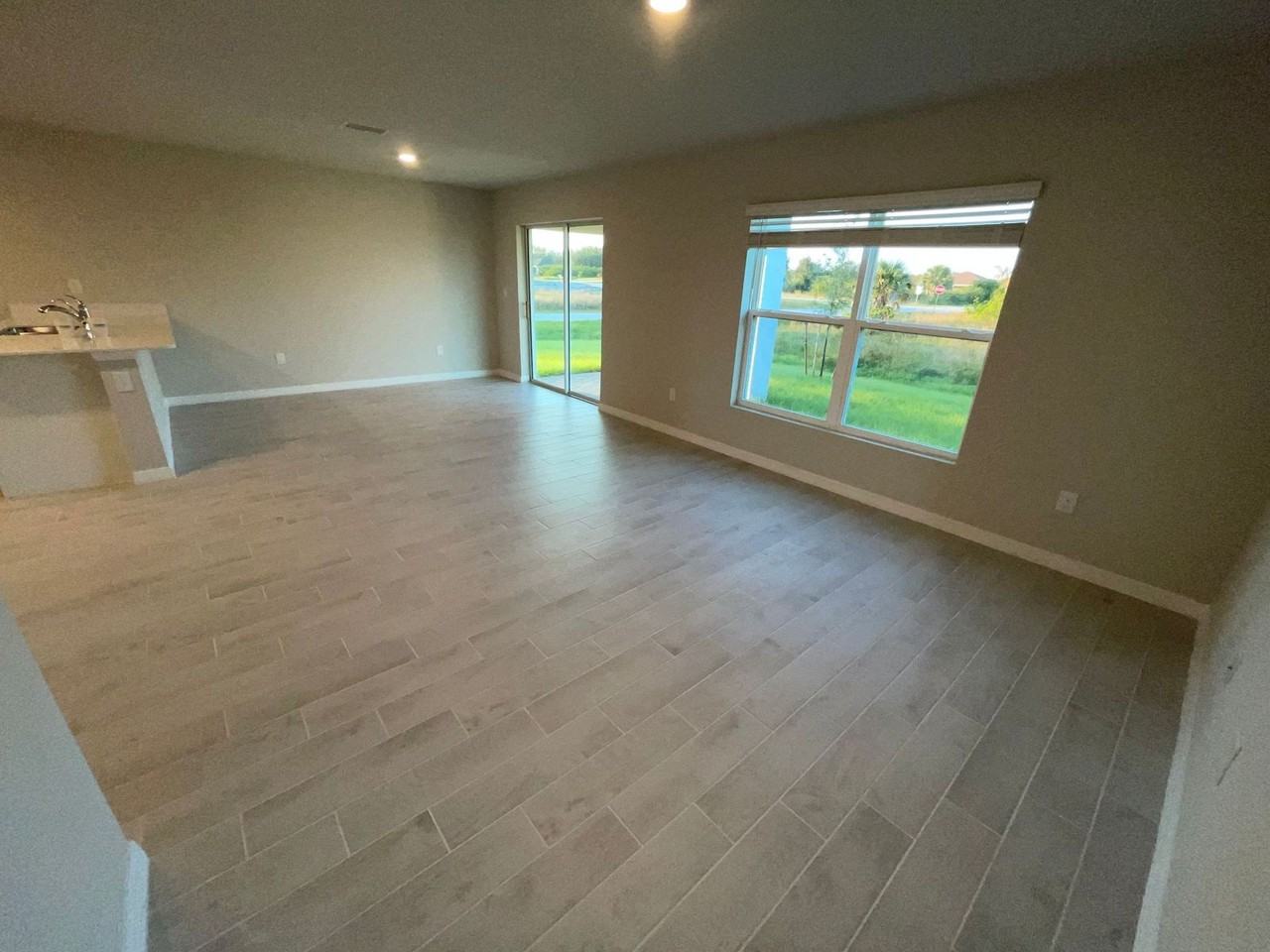 2001 Unice Ave N - Photo 3 of 18