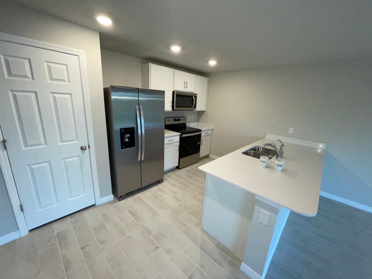 2001 Unice Ave N - Photo 5 of 18