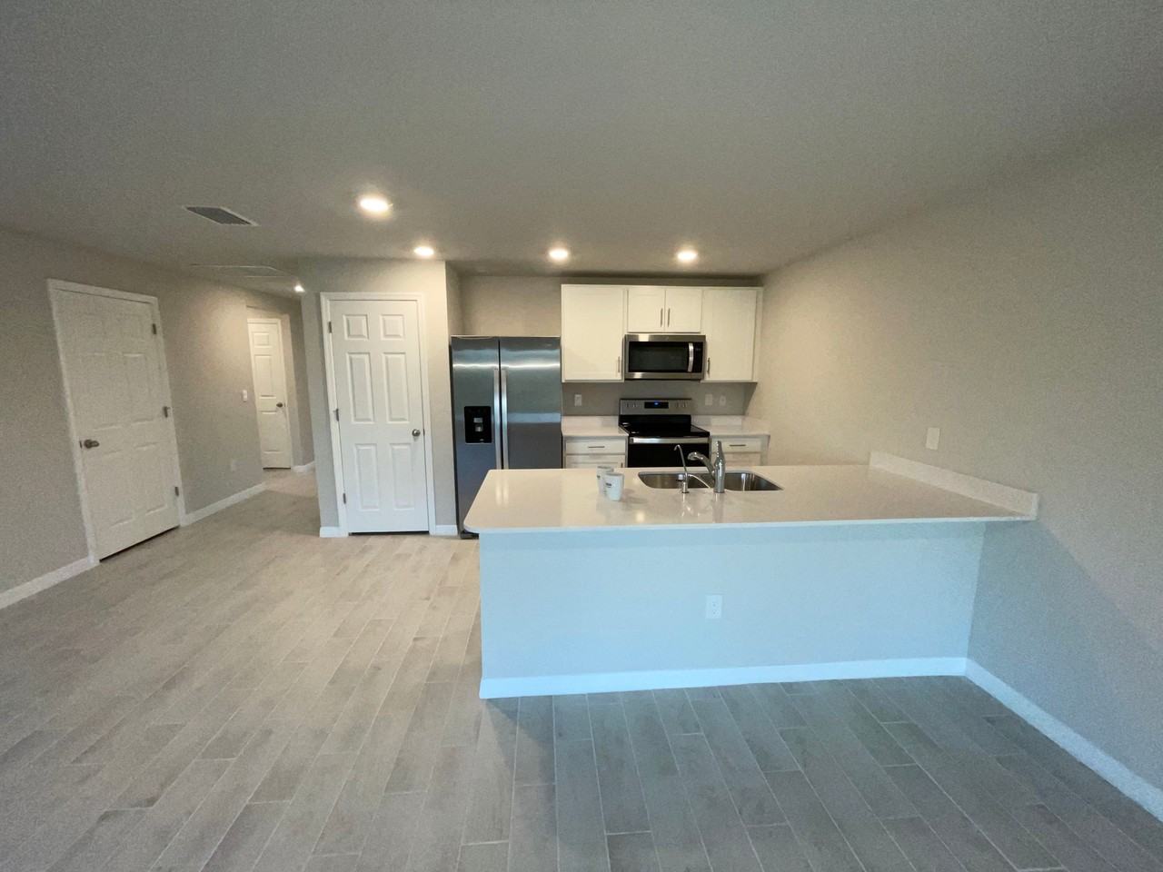 2001 Unice Ave N - Photo 6 of 18