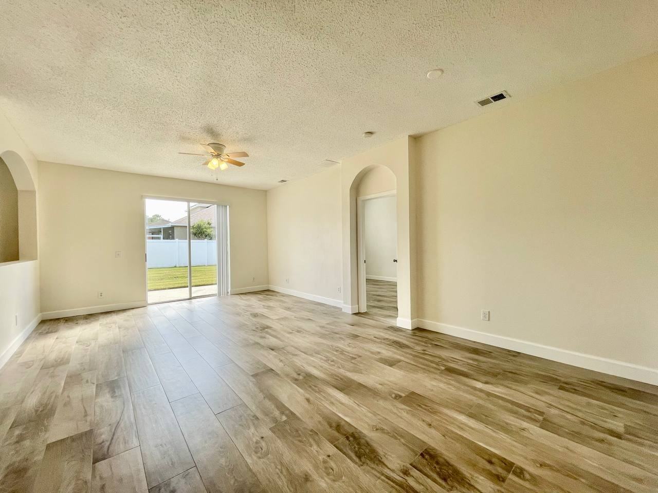 18417 Meadow Blossom Ln - Photo 6 of 30