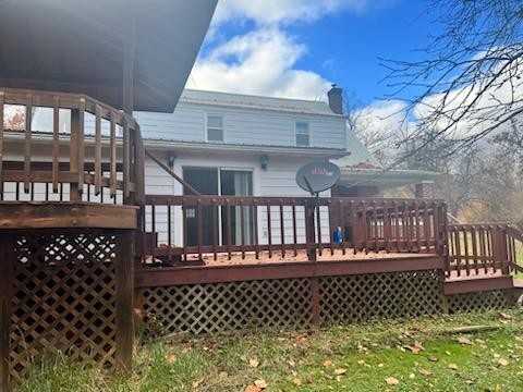 1048 Garrett Hwy - Photo 3 of 7