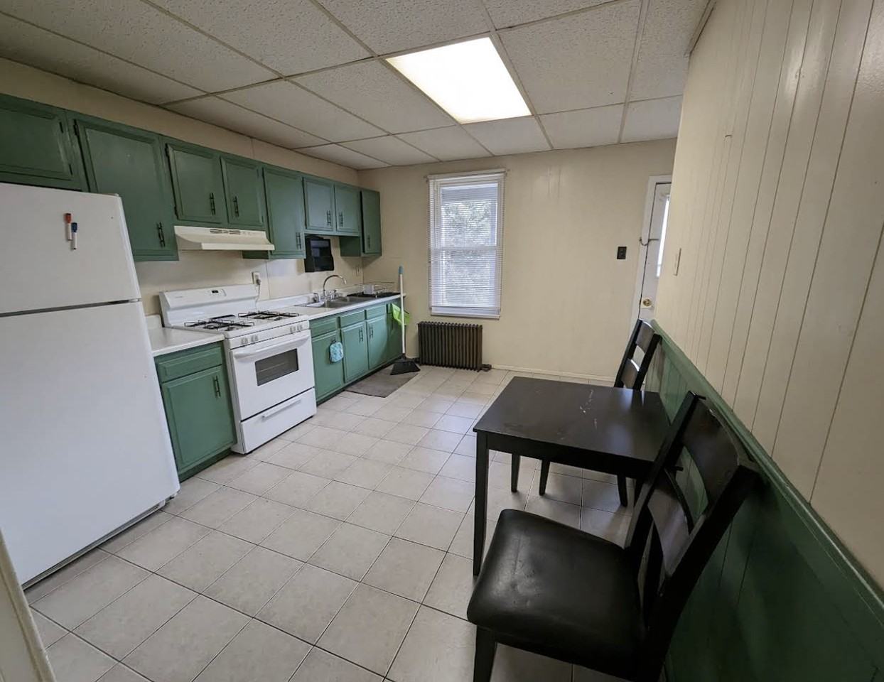 236-238 Park Rd - Photo 2 of 6