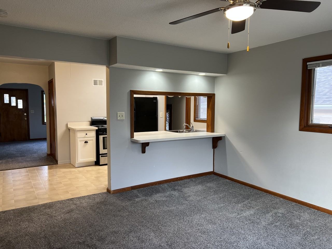 2651 16th Ave N - Photo 3 of 32