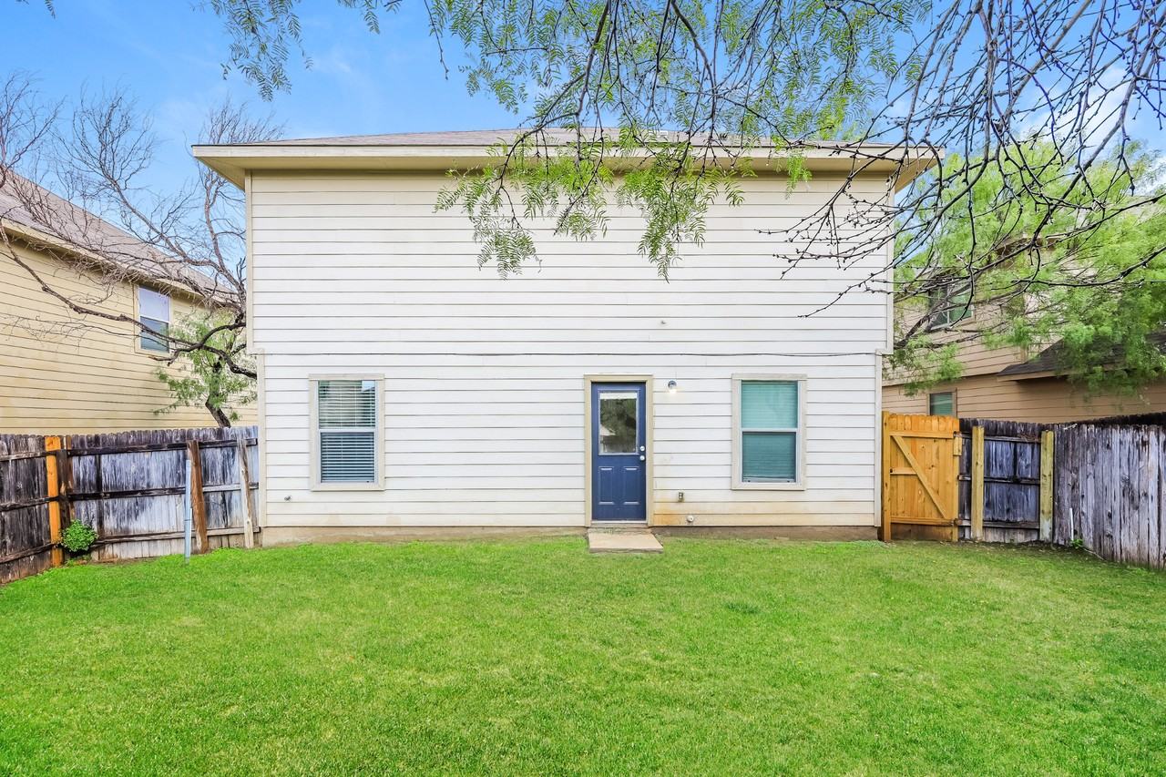 8927 Bonnie Butler - Photo 3 of 16