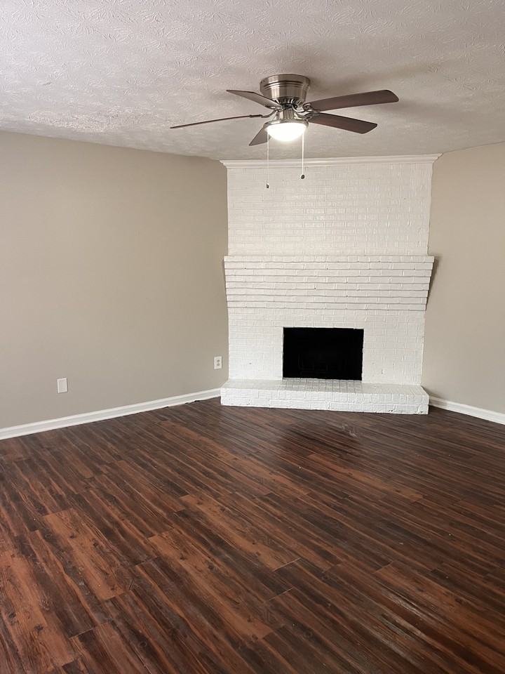 5345-5347 Ridgemere Ct - Photo 2 of 16