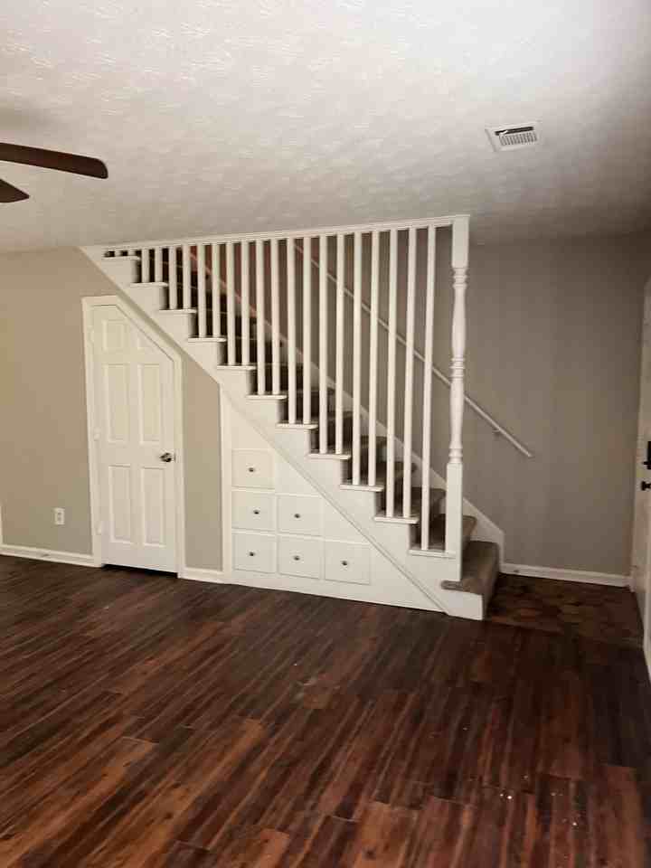 5345-5347 Ridgemere Ct - Photo 3 of 16