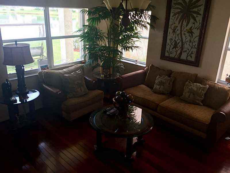 2139 Northwest 75th way - Photo 2 of 10