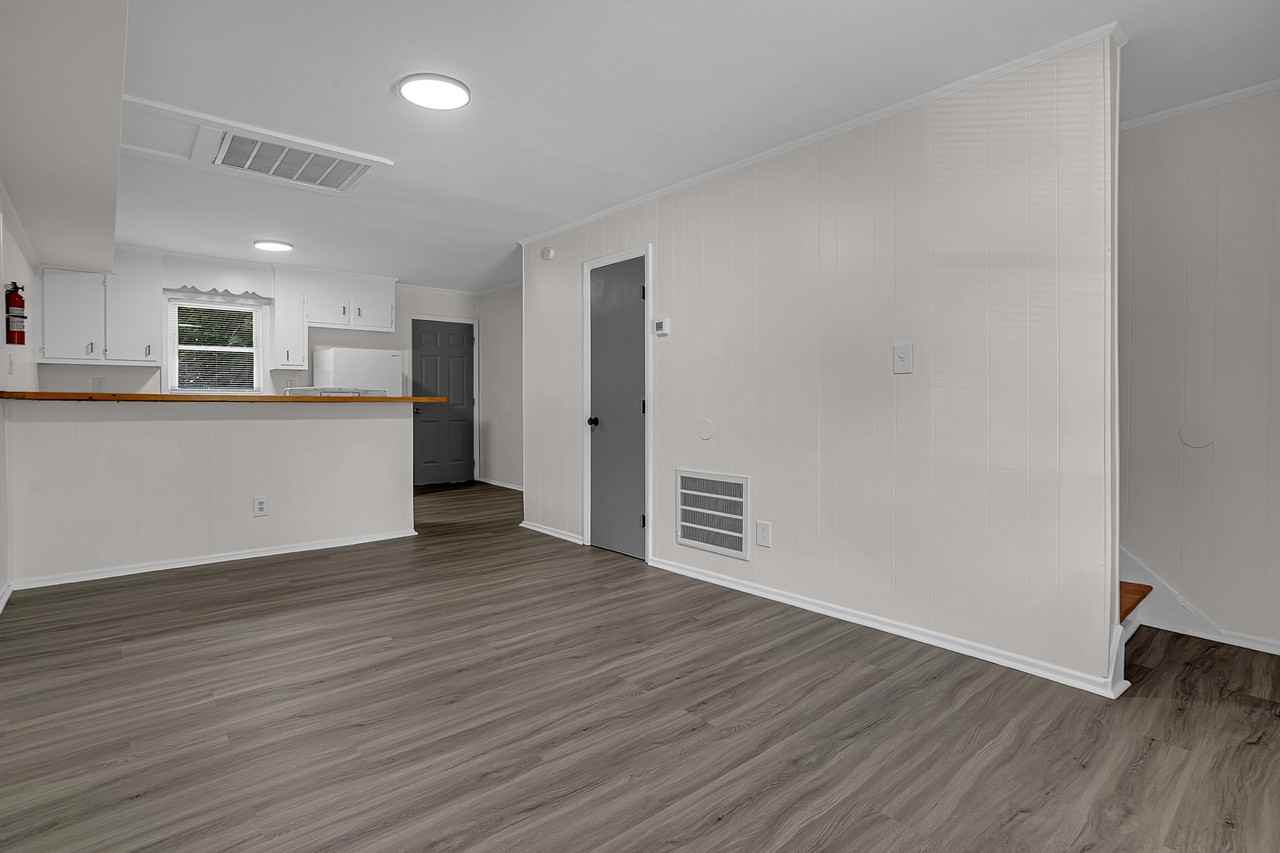 Bethel - Photo 2 of 25