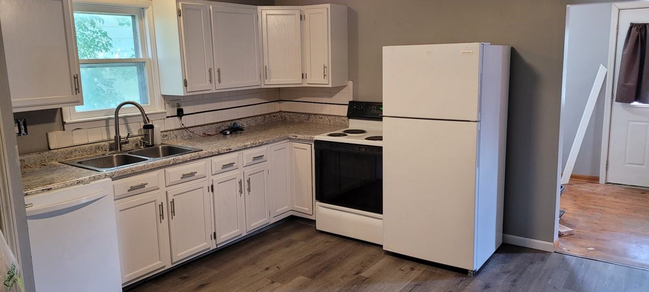 502 Main St - Photo 2 of 5