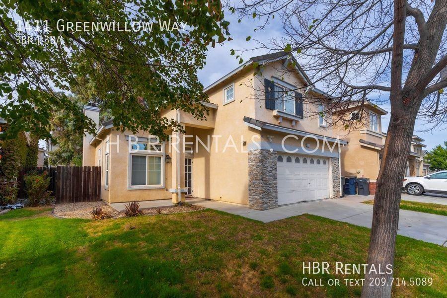 1411 Greenwillow Way - Photo 2 of 33