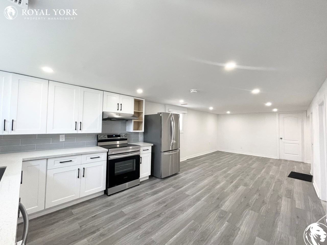 35 Folkestone Ave #2 - Photo 3 of 29