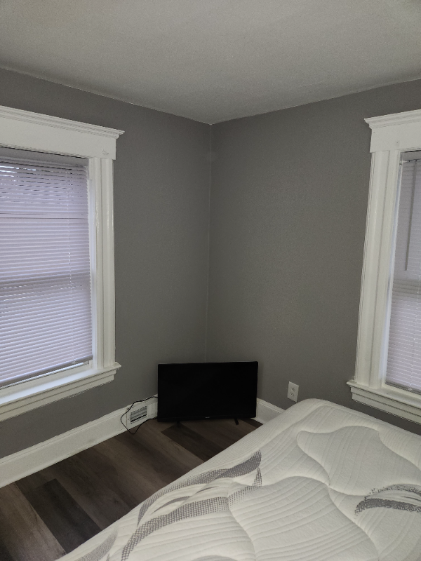 1404 Monroe Ave - Photo 5 of 30