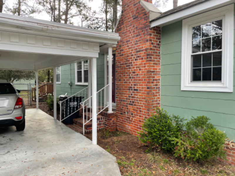 203 S Withlacoochee Ave - Photo 2 of 4