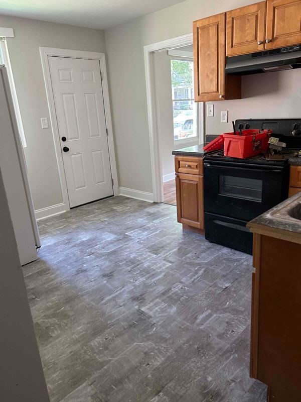 305 Orange St - Photo 2 of 18