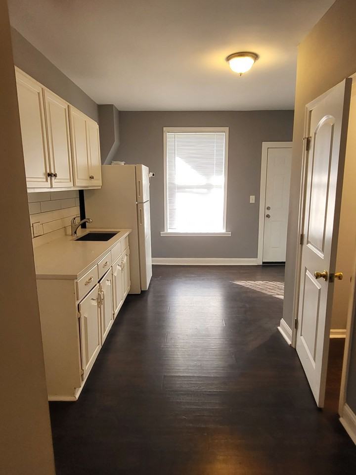 1607 Cliftview Avenue #1 - Photo 5 of 21