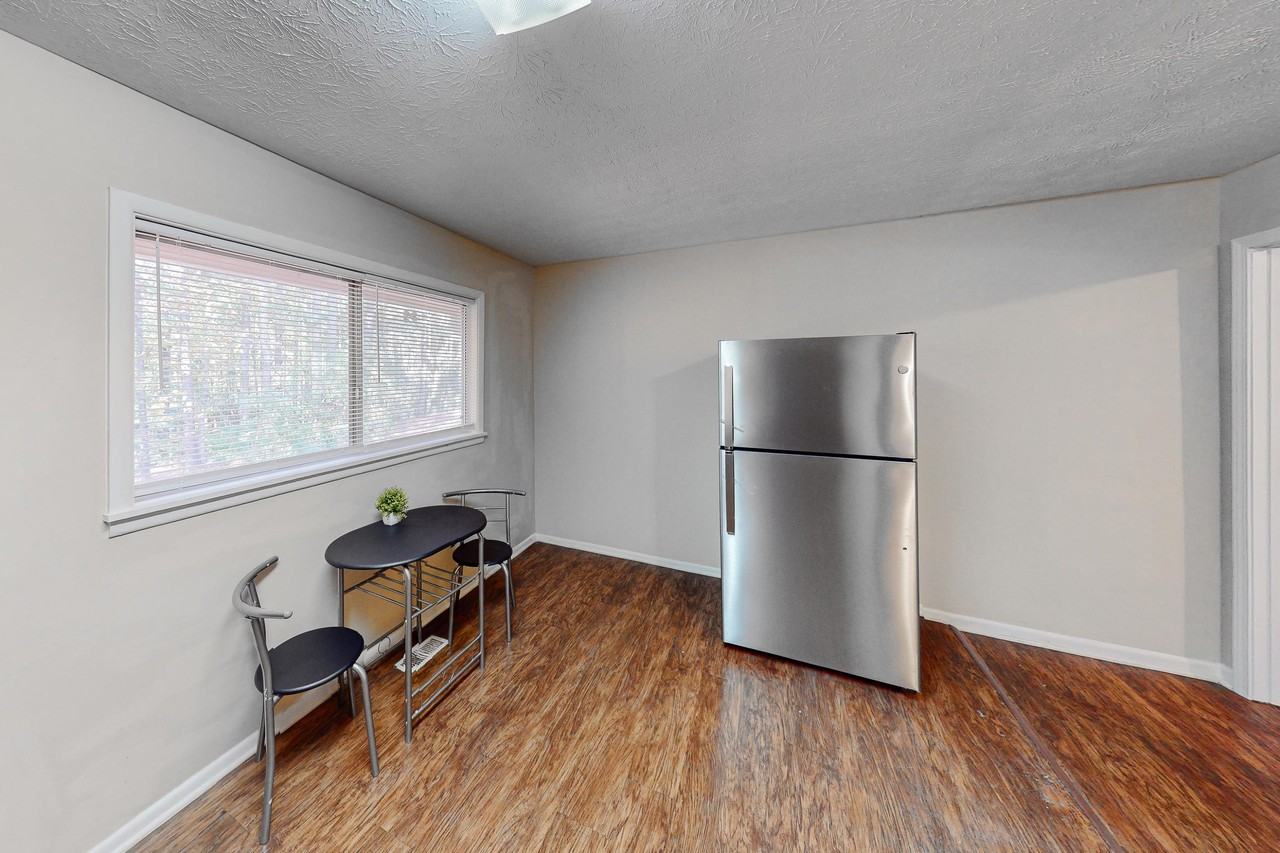 Greenbriar Trl Sw - Photo 2 of 10