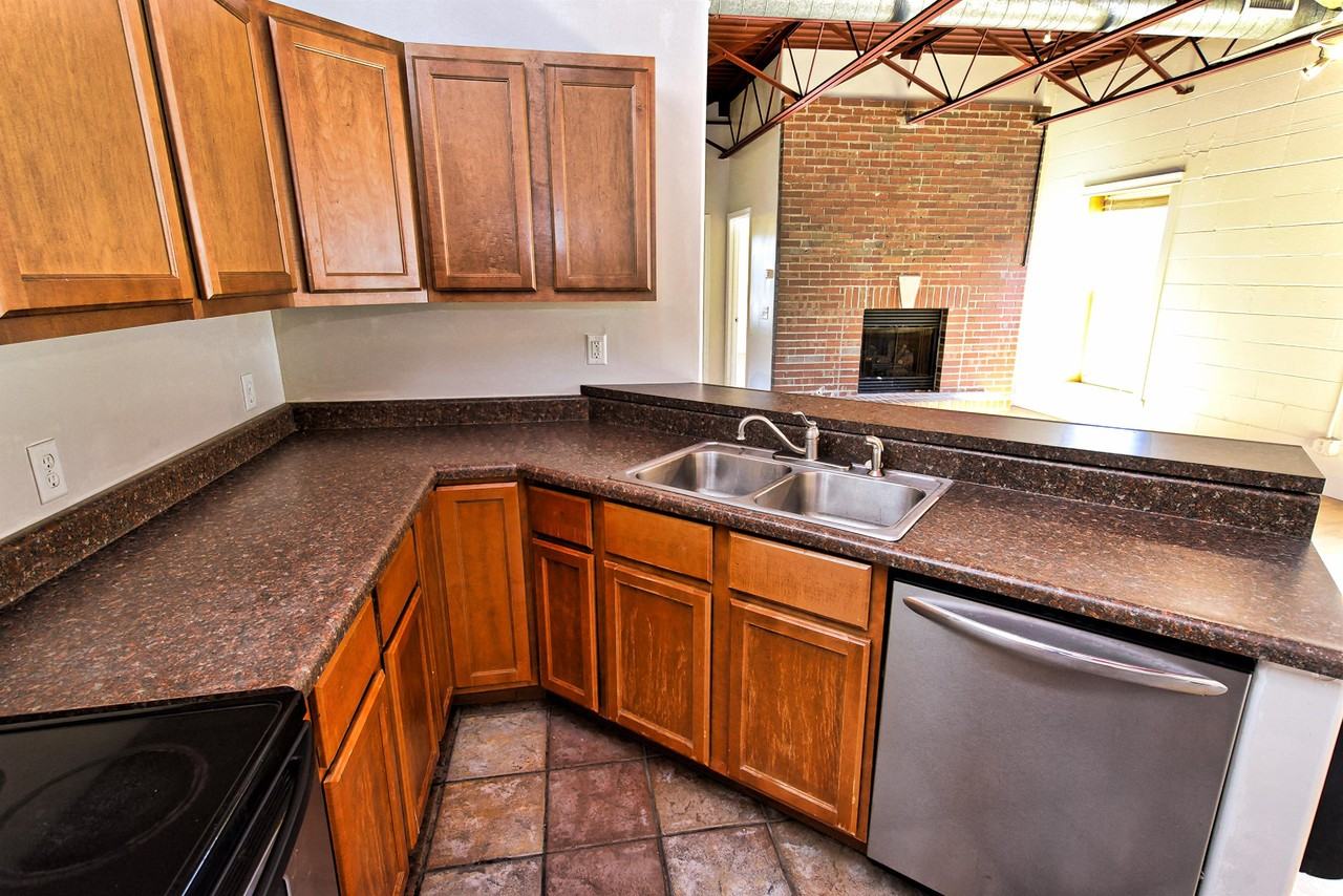252 S Florissant Rd - Photo 6 of 17