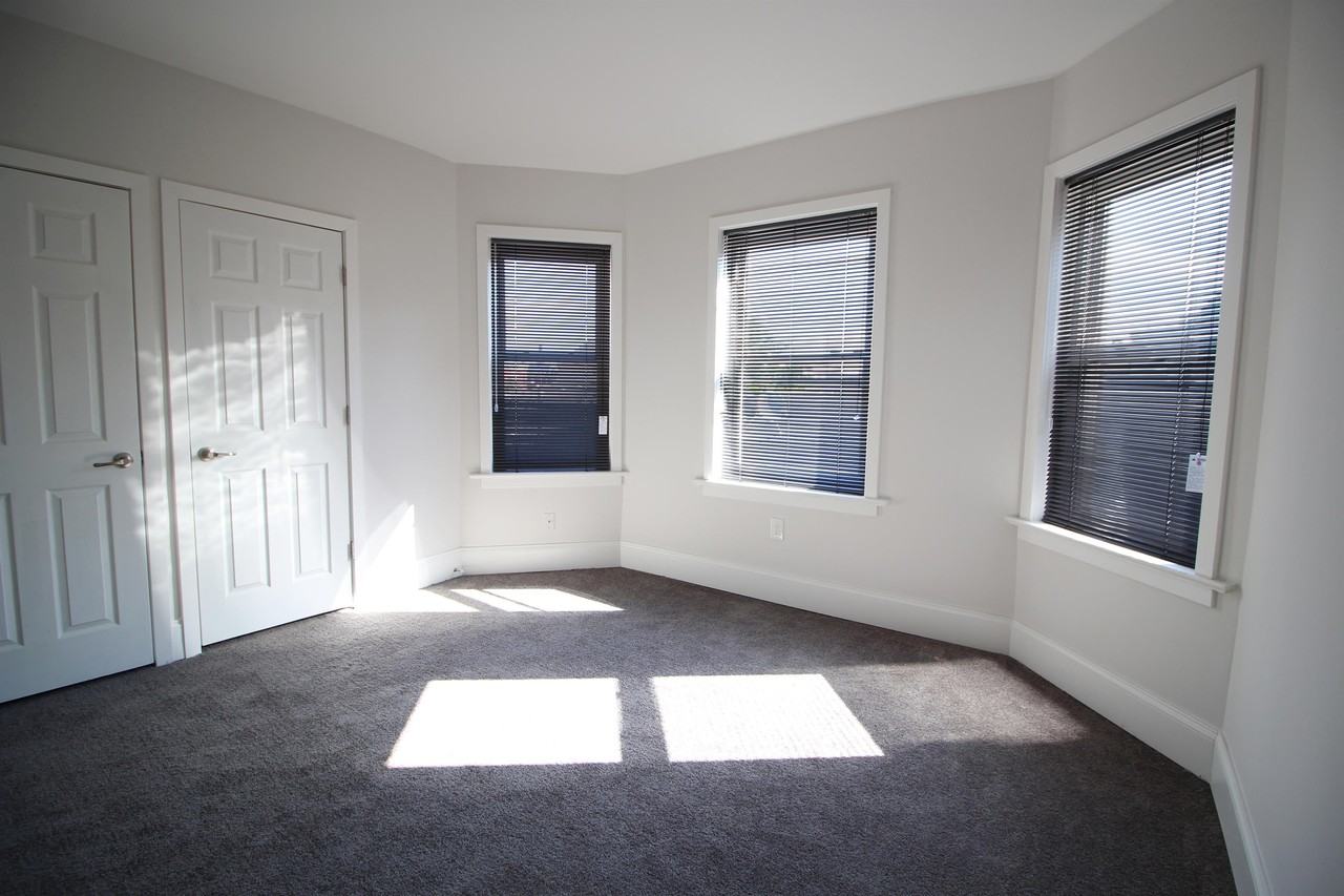 212 E Hanover StUnit E #E - Photo 2 of 10