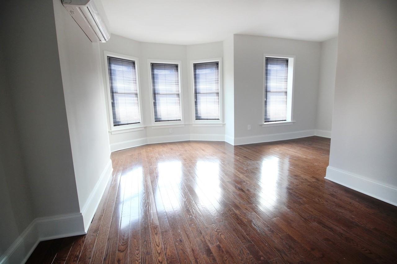 212 E Hanover StUnit E #E - Photo 3 of 10