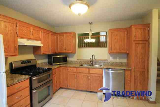 1628 Knox Circle - Photo 3 of 11