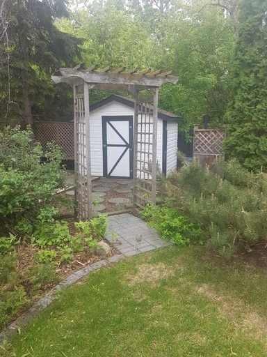 16 Madison Ave - Photo 2 of 20