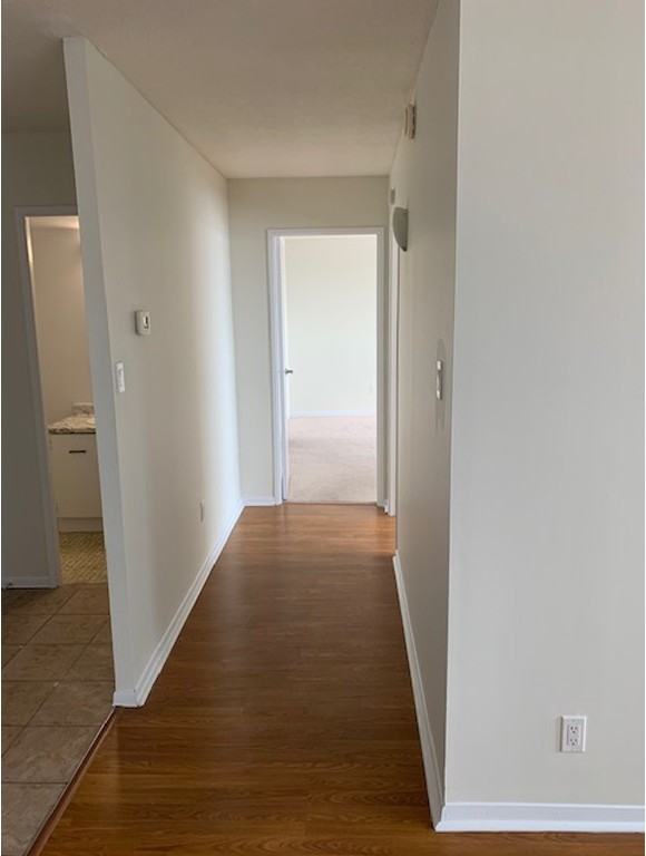 Burlington Square Apartments 1460 Ghent Ave, Burlington, ON L7S 1X7