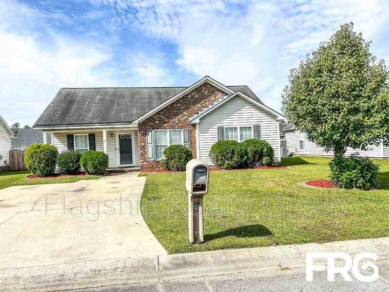 3698 Highland Dr - Photo 3 of 32