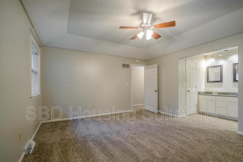 405 Se Dales Ct - Photo 6 of 12