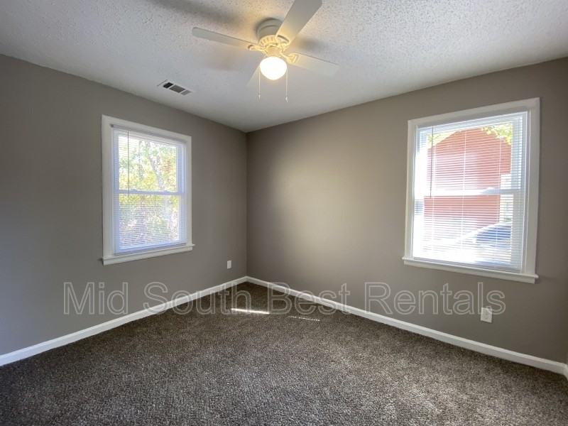 2732 Frisco Ave - Photo 2 of 9