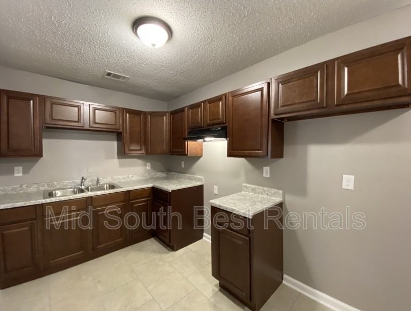 2732 Frisco Ave - Photo 3 of 9