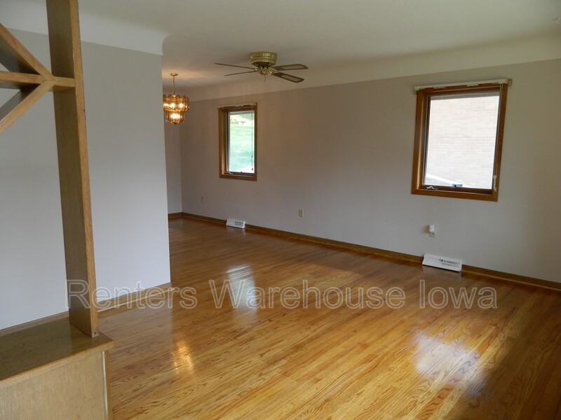 2518 Boyd Street - Photo 2 of 20