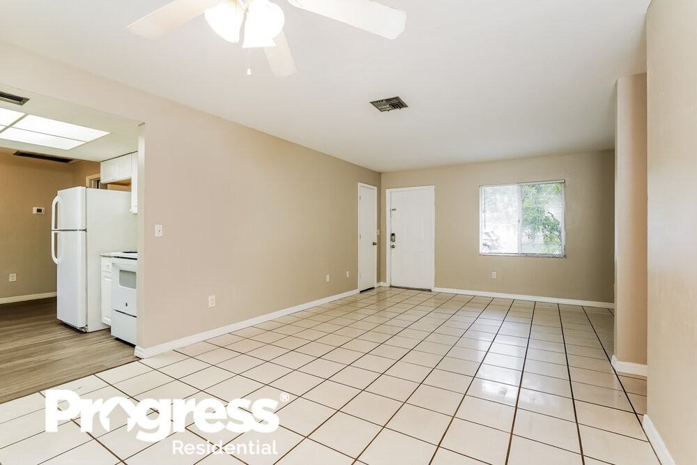 6221 Demery Cir - Photo 3 of 16