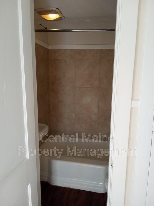 111 Horton St #1 - Photo 3 of 8