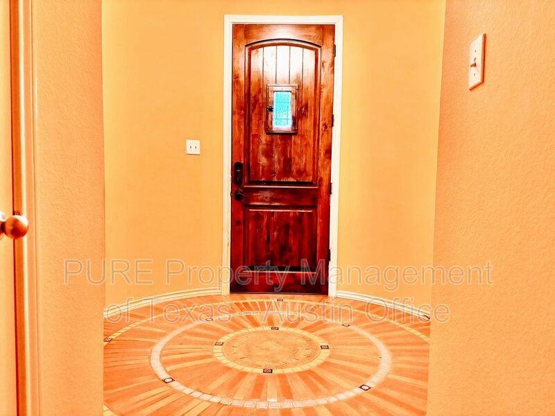 143 Justin Leonard Dr - Photo 3 of 35