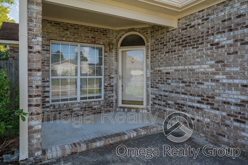 1026 Ashley Brook Ln - Photo 5 of 44