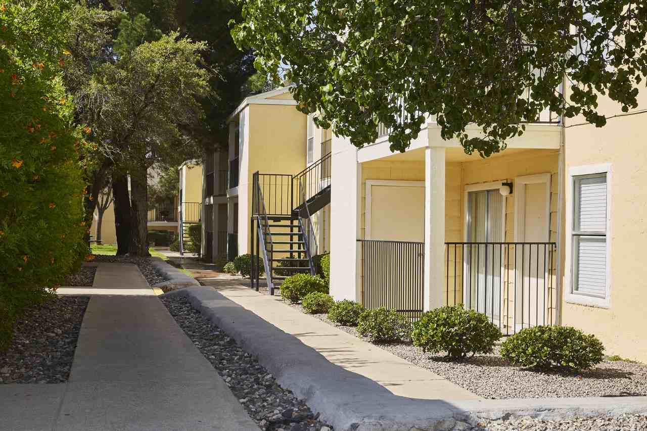 Indian Springs Apartments - Photo 3 of 26